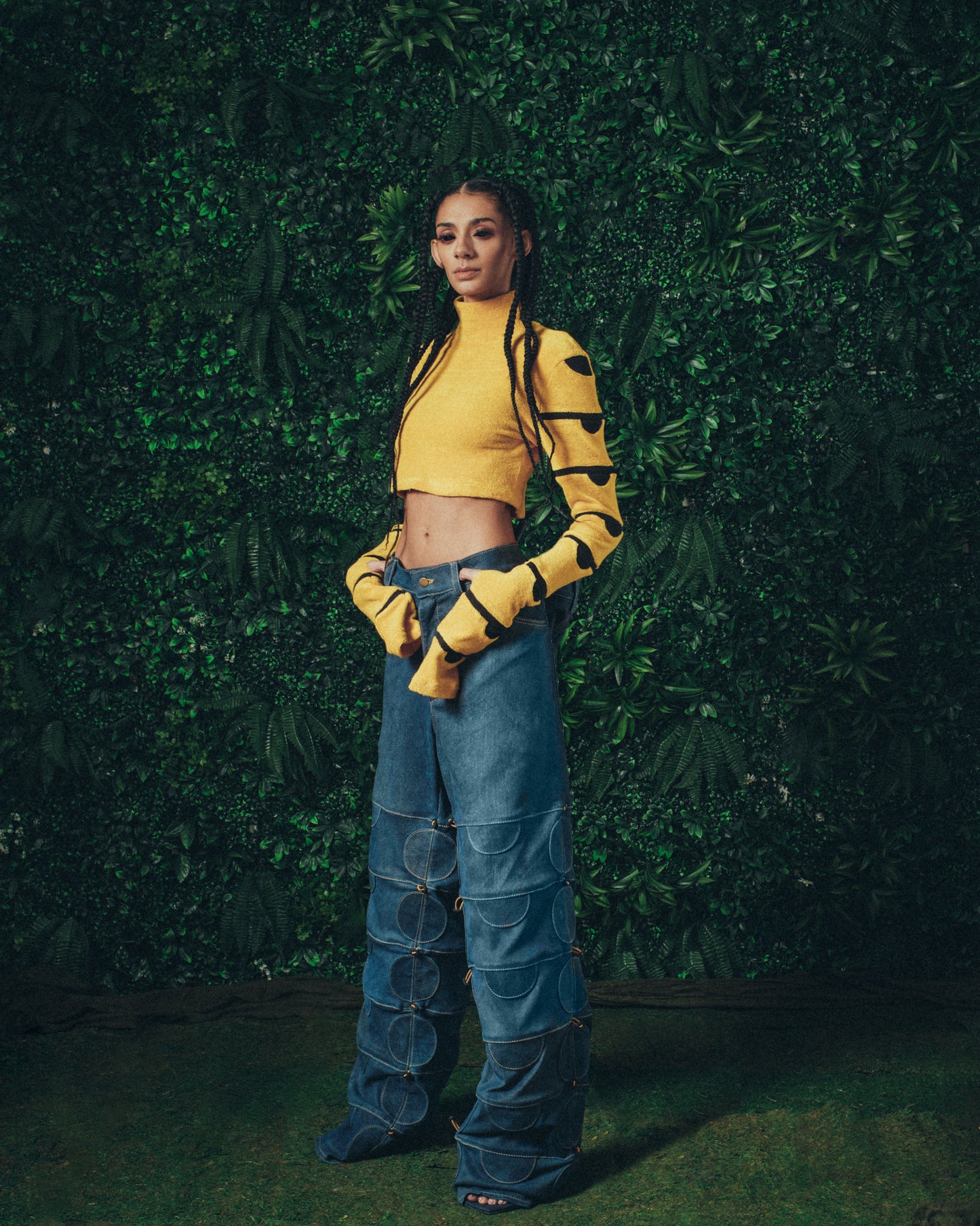 CATERPILLAR SCALLOP CROP TOP